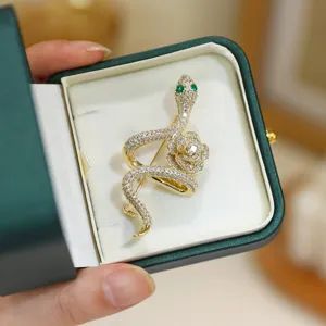 Vintage crystal rhinestone green snake rose flower brooch fashion jewelry pin accessory