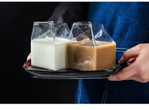 Creatieve melkkarton glazen beker, transparant hittebestendig glas voor ontbijt en koffie.
