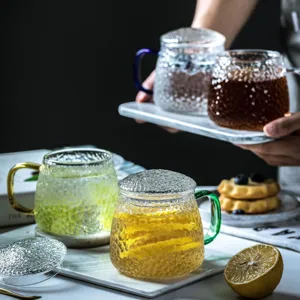 Japanese hammered glass cup with lid and colorful handle, ins style simple tea cup for home use.