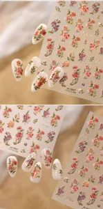 Autocollants d'ongles floraux vintage avec détails en feuille d'or, manucure française.