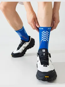 Herren Mid-Calf Sportsocken atmungsaktive Lauf- und Fitnesssocken mit coolem Design