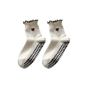 Women Non Slip Yoga Socks Combed Cotton Pilates Fitness Floor Socks Heart Embroidery Ruffle Trim Athletic Sports Socks