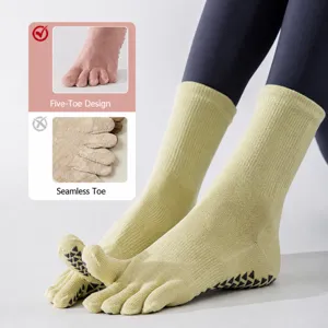 Women's Pure Cotton Anti-Slip Five-Toe Mid-Calf Yoga Pilates Socks Breathable Athletic Split-Toe Socks