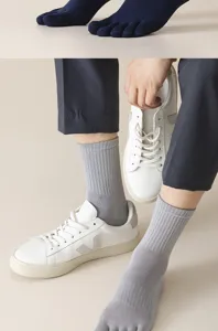 Men's cotton five-toe crew socks breathable anti-odor split toe socks detailed view