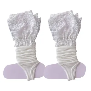 Calcetines de encaje blanco con estribo, calentadores apilados lindos para mujeres verano