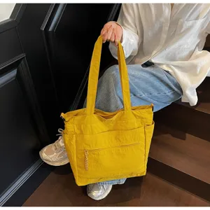 Grande borsa tote gialla in nylon per donna, ideale per la scuola e il pendolarismo