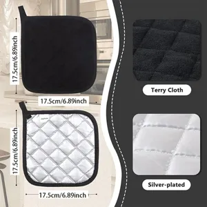 Kitchen Heat Insulation Pad Polyester Quilted Pot Holder Non Slip Heat Resistant Mat With Hanging Loop For Baking Cooking
