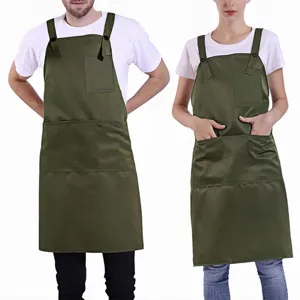 Adjustable polyester apron with multiple pockets for restaurant staff and cooking details.