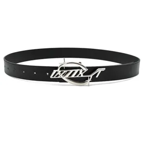 Stijlvolle zwarte lederen riem met unieke zilveren metalen gesp voor dames jeans casual dagelijks.