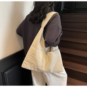 Large capacity quilted canvas shoulder bag soft commuter casual tote bag for daily student use