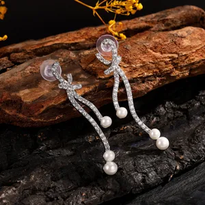 Elegante kristallen strik lange oorbellen met parelhangers, schitterende zirkonia sieraden voor dames.
