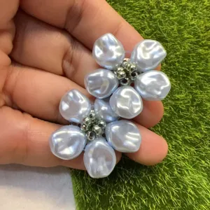 Handgefertigte Perlenblumen Applikation DIY Zubehör für Schuhe, Hüte und Kleidungsdekoration.