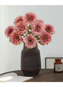 Künstlicher rosa Gerbera Gänseblümchen Strauß in dunkler Vase, Heimtextilien Fotografie Requisite