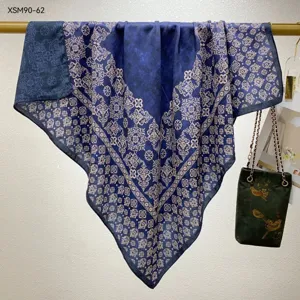 Blauwe bedrukte vierkante sjaal vintage barok stijl 90x90cm warme comfortabele wintersjaal