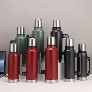 Portable double-layer insulated thermos water bottle with handle for travel and outdoor sports.