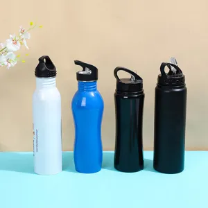 Set di bottiglie d'acqua sportive portatili, tazze da viaggio all'aperto resistenti con manico.
