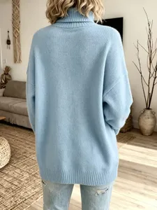 Pull en tricot col roulé bleu clair décontracté oversize pour femmes, détail top hiver.
