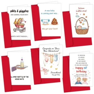 Grappige baby wenskaarten set met zes unieke ontwerpen voor pasgeborenen en rode enveloppen