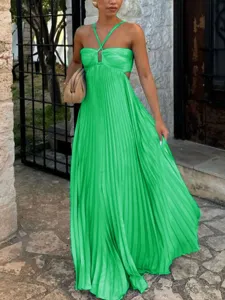 Magnifique robe longue plissée verte dos nu, design élégant sans bretelles été.