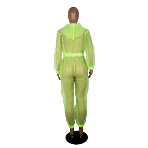 Neongrüner transparenter Netz-Kapuzenjumpsuit, Detailansicht von hinten für Partyoutfits.
