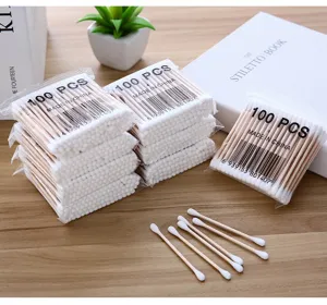 Disposable double-headed cotton swabs, 100 pieces per pack, ideal for daily makeup and care.
