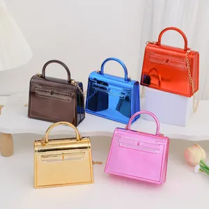 Borsa a mano mini gelatina chic con finitura metallica e design strutturato classico
