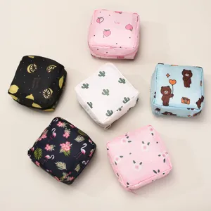 Cute cartoon sanitary napkin storage pouch, portable zipper makeup bag for daily use.