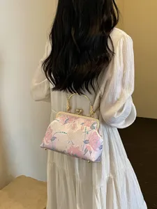 Elegante borsa a mano ricamata a fiori neo-cinese con chiusura in metallo e catena oro