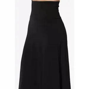 High waist black flared maxi skirt for women, elegant stretchy long skirt for daily wear.