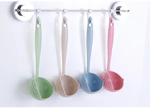 Longue louche en paille de blé, cuillère passoire 2 en 1 avec trous de drainage pour cuisine.
