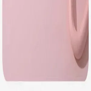 Fascia di resistenza fitness rosa estensore schiena dettaglio, manico silicone flessibile primo piano.