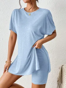 Conjunto de dos piezas dividido de color sólido casual detalle con camiseta manga murciélago.
