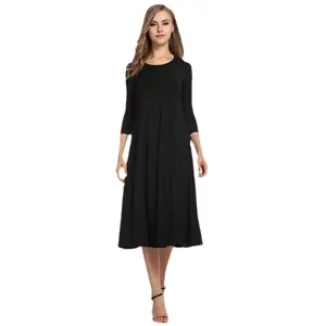 Vestido midi negro casual para mujer, cuello redondo y manga tres cuartos, estilo elegante.