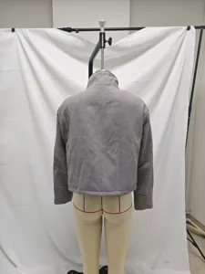 Manteau en laine gris col montant boutons manches longues vue arrière automne hiver