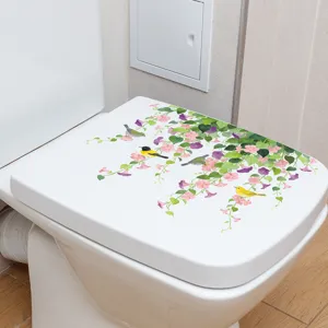 Detailansicht der wasserfesten Toilettendeckel-Aufkleber mit floralen Reben und Vögeln