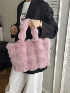 Große rosa Kunstfell-Tragetasche für Damen, Herbst Winter, lässiger Stil