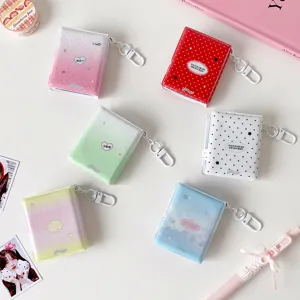 Varios mini álbumes de fotos de corazón con llaveros blancos para guardar tarjetas