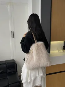 Flauschige Kunstpelz-Tasche im koreanischen Stil für Herbst/Winter mit geflochtenem Riemen