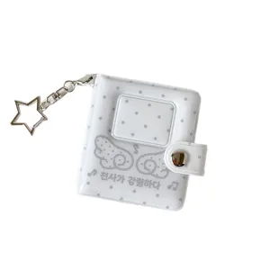 Elegante mini álbum de fotos blanco con diseño de alas y colgante de estrella para tarjetas kpop
