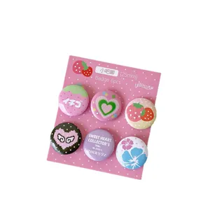 Set of 6 cute 25mm cartoon badges for backpacks and DIY clothing pin decoration