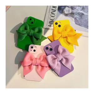 Cover per telefono in silicone con grande fiocco 3D, custodia protettiva carina per iPhone.