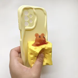 Detailansicht der niedlichen Käse-Maus-Quetsch-Dekorations-Schutzhülle mit Welle.