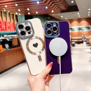 Cover per telefono magnetica con ricarica wireless compatibile iPhone, elegante protezione.