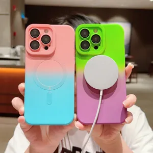 Gradiënt magnetisch siliconen telefoonhoesje met camerabescherming voor iPhone 15 14 Max