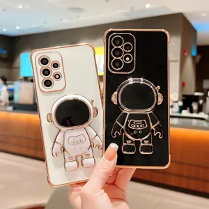Samsung Handyhülle mit 3D Astronauten Ständer, galvanisierte weiche stoßfeste Schutzhülle.