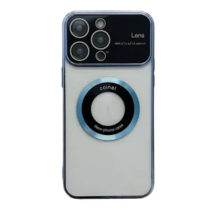 Funda de teléfono magnética galvanizada con trasera transparente y protección.