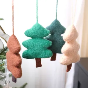 Ornements suspendus d'arbre de Noël en tricot, pendentifs de decoration pour fete.
