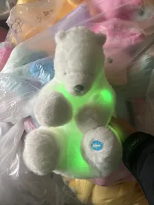 USB wiederaufladbarer leuchtender Eisbär Plüschtier, süße leuchtende Stofftier Puppe.