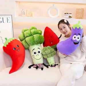 Cuscino peluche di verdure carino, bambola cartone animato di melanzana e broccoli per bambini.