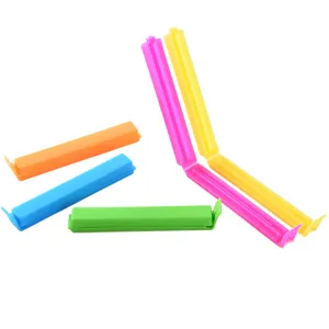 Bunte Plastik Frischehalteclips fuer Lebensmittel, praktische Beutelverschlüsse Küche.